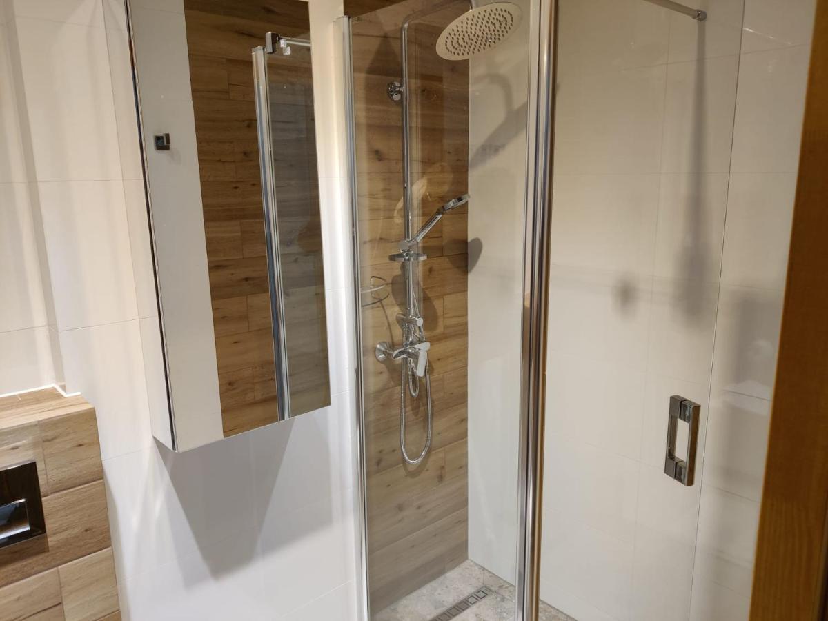 Apartament De Lux Lidia คาร์ปัตซ์ ภายนอก รูปภาพ